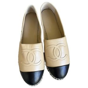 Chanel beige Espadrille Sz 39.  Worn once.   Perfect condition.